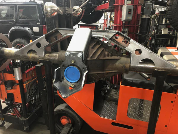 CFMi - GM 14 Bolt Full Float Axle Truss System for Squarebody Chevy Trucks and Off-Road Builds