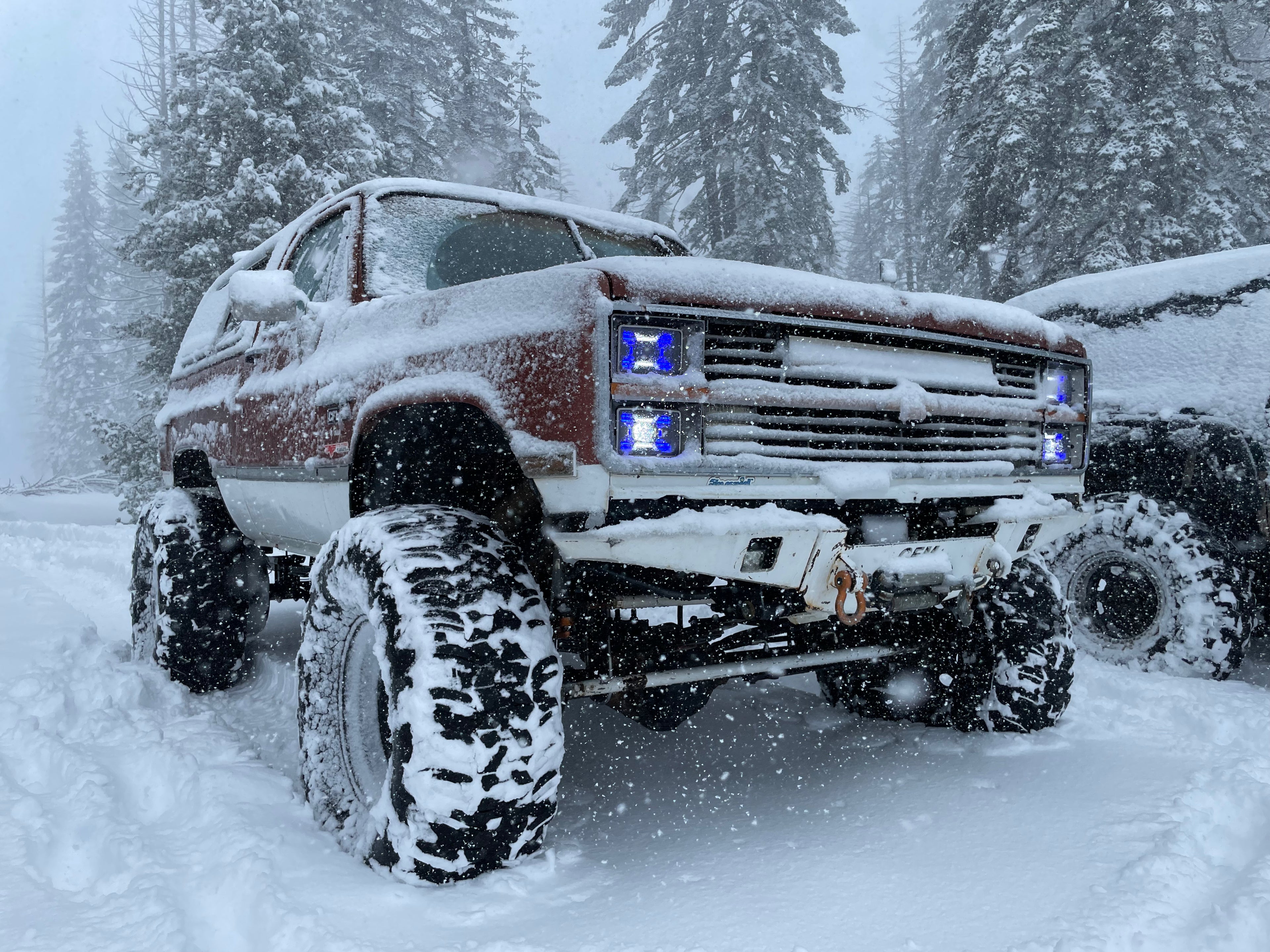 CFMi - Front Winch Cradle with Optional Side Wings for 1973–1987 Squarebody Chevy and GMC 4x4 Trucks