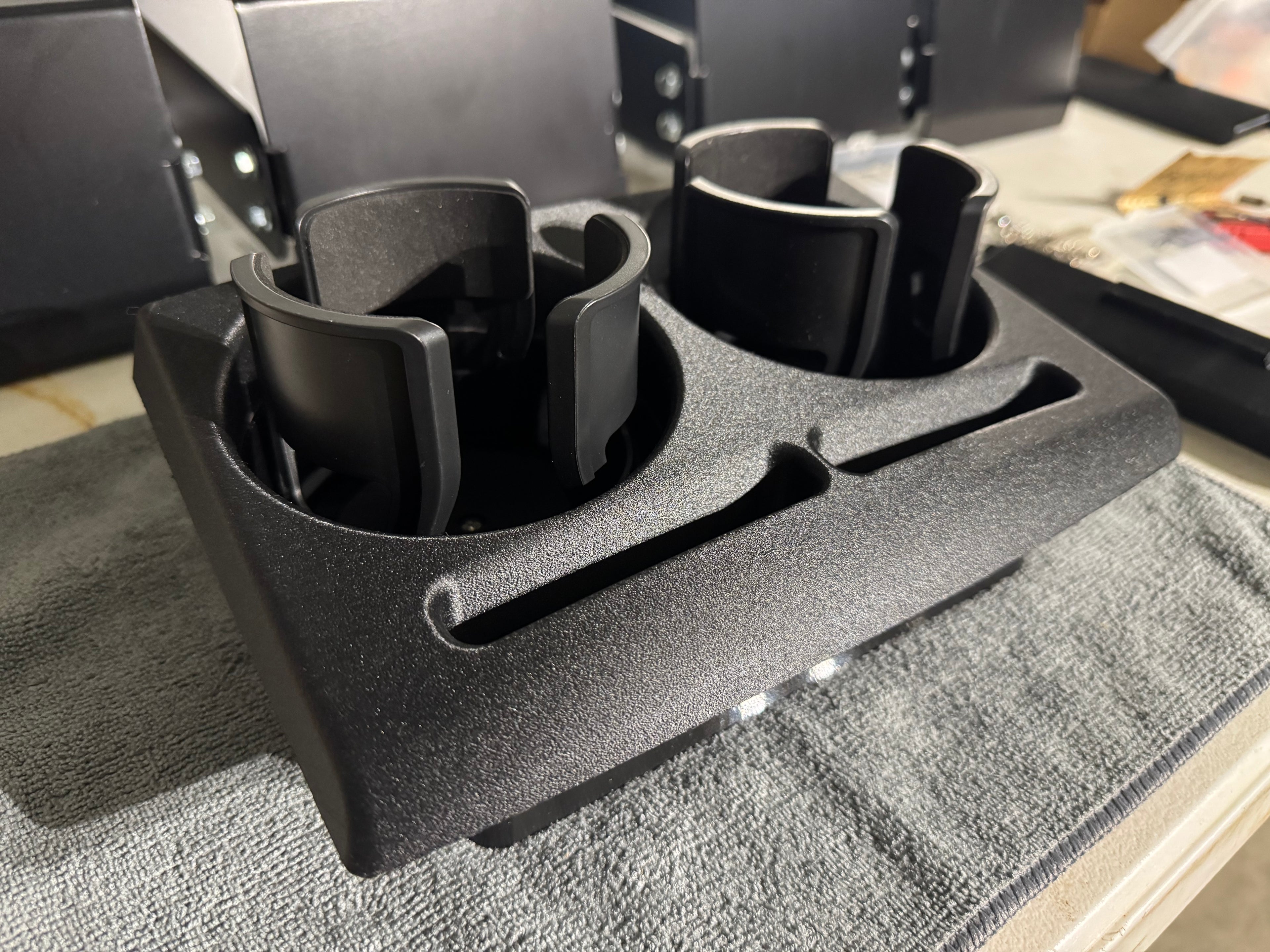 Adjustable Cup Holders + Console Lift for 1981–1991 Blazers, Jimmys & Suburbans